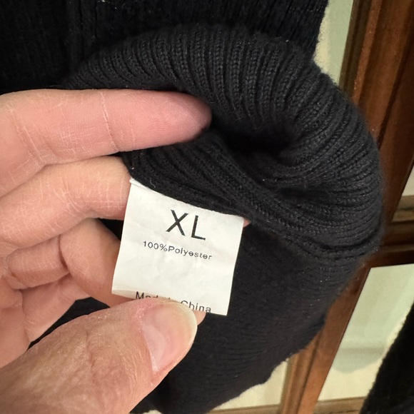 Black Turtleneck Sweater - Ribbed and very soft - Picture 2 of 3